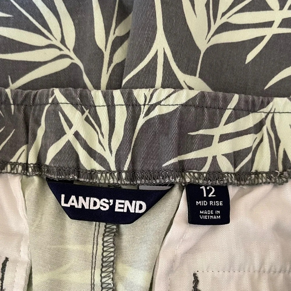 Women’s Lands’ End gray/green crop pants w/ yellow wispy leaf print, Size 12 - Picture 3 of 5